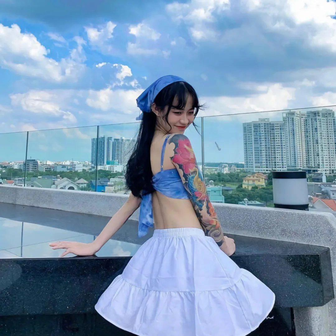 轻拍翻转小魔女